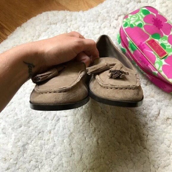 LRL: Tan Tasseled Loafer Suede Shoes w. Small Heel - Picture 6 of 8